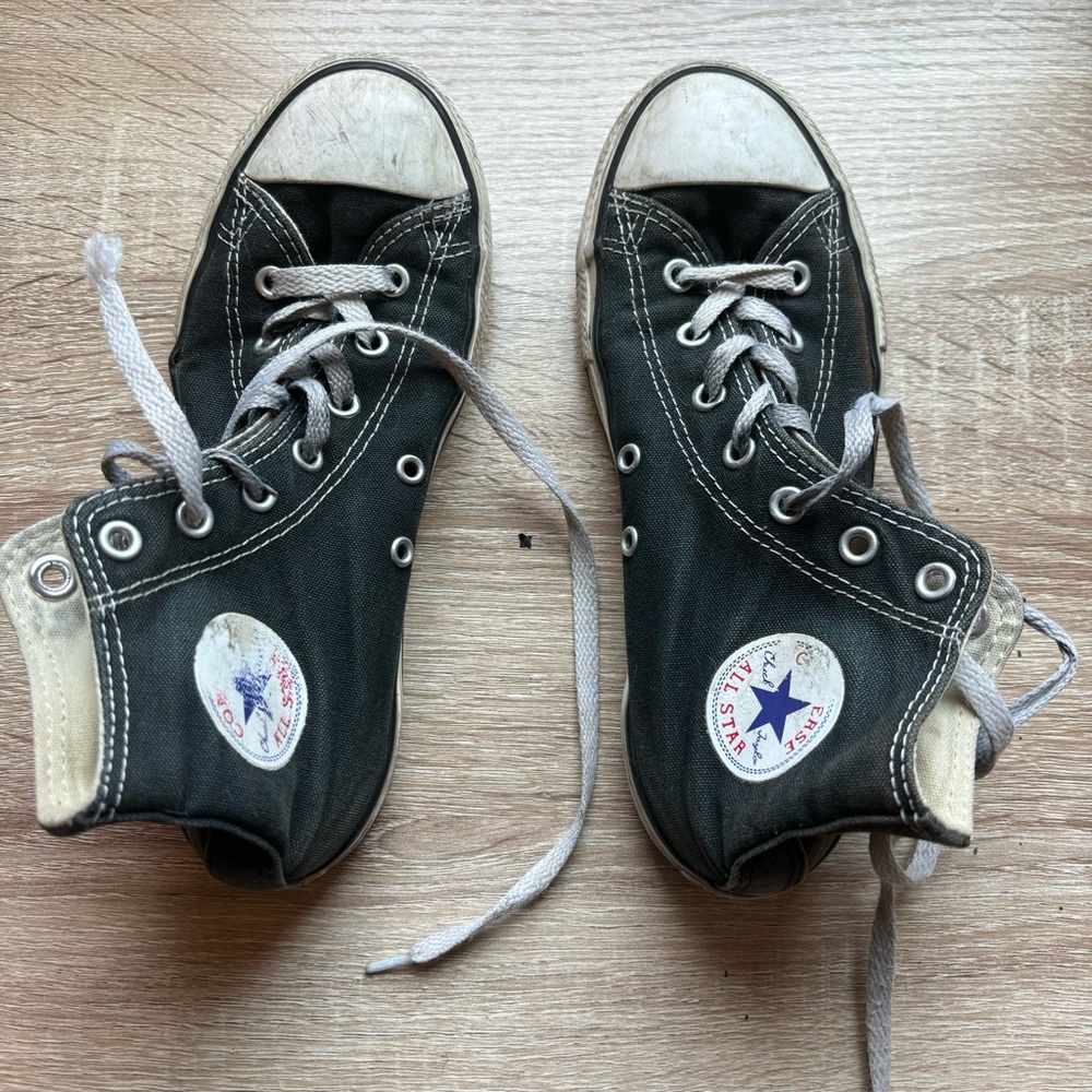 Vintage black high top Converse All Stars - size 3